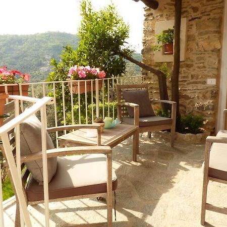 Casa Vacanze Sole Borghetto d'Arroscia Buitenkant foto