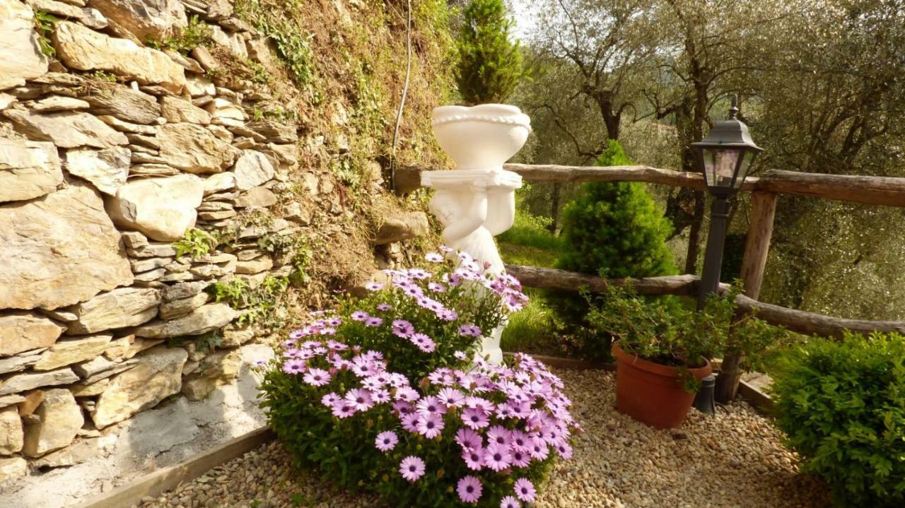 Casa Vacanze Sole Borghetto d'Arroscia Buitenkant foto