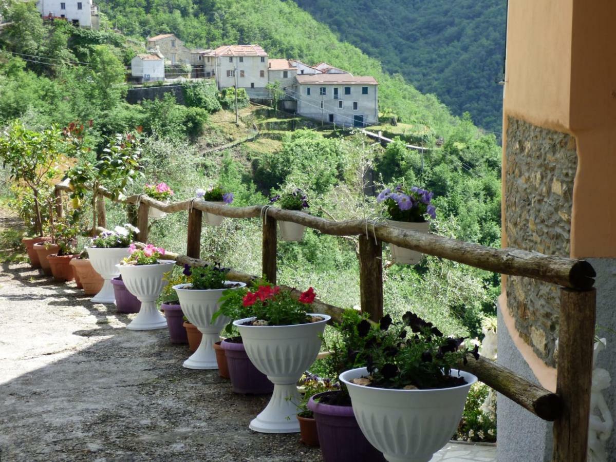 Casa Vacanze Sole Borghetto d'Arroscia Buitenkant foto